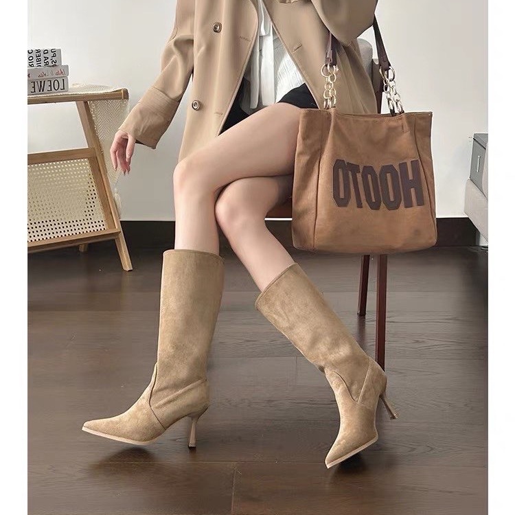 Botas modernas a media pantorr - Women Bags In Sale reseña y precio